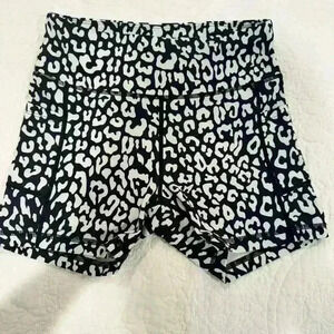 Zyia light n tight hustle shorts